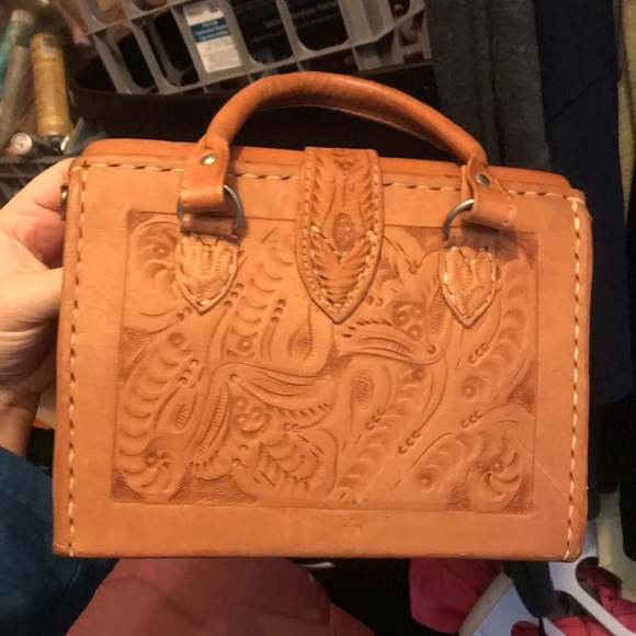 Made in Paraguay leather stamped purse - Picture 4 of 8